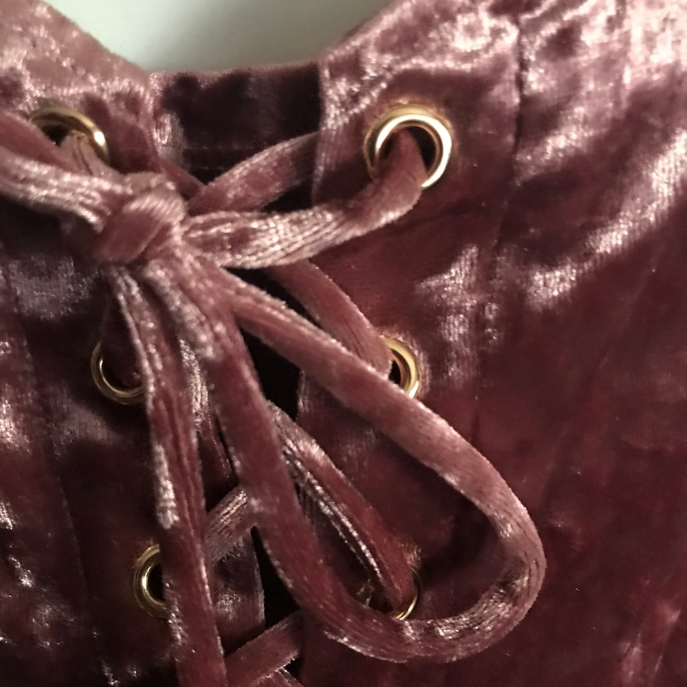 NWT Aliana | pink velvet top - Picture 2 of 8